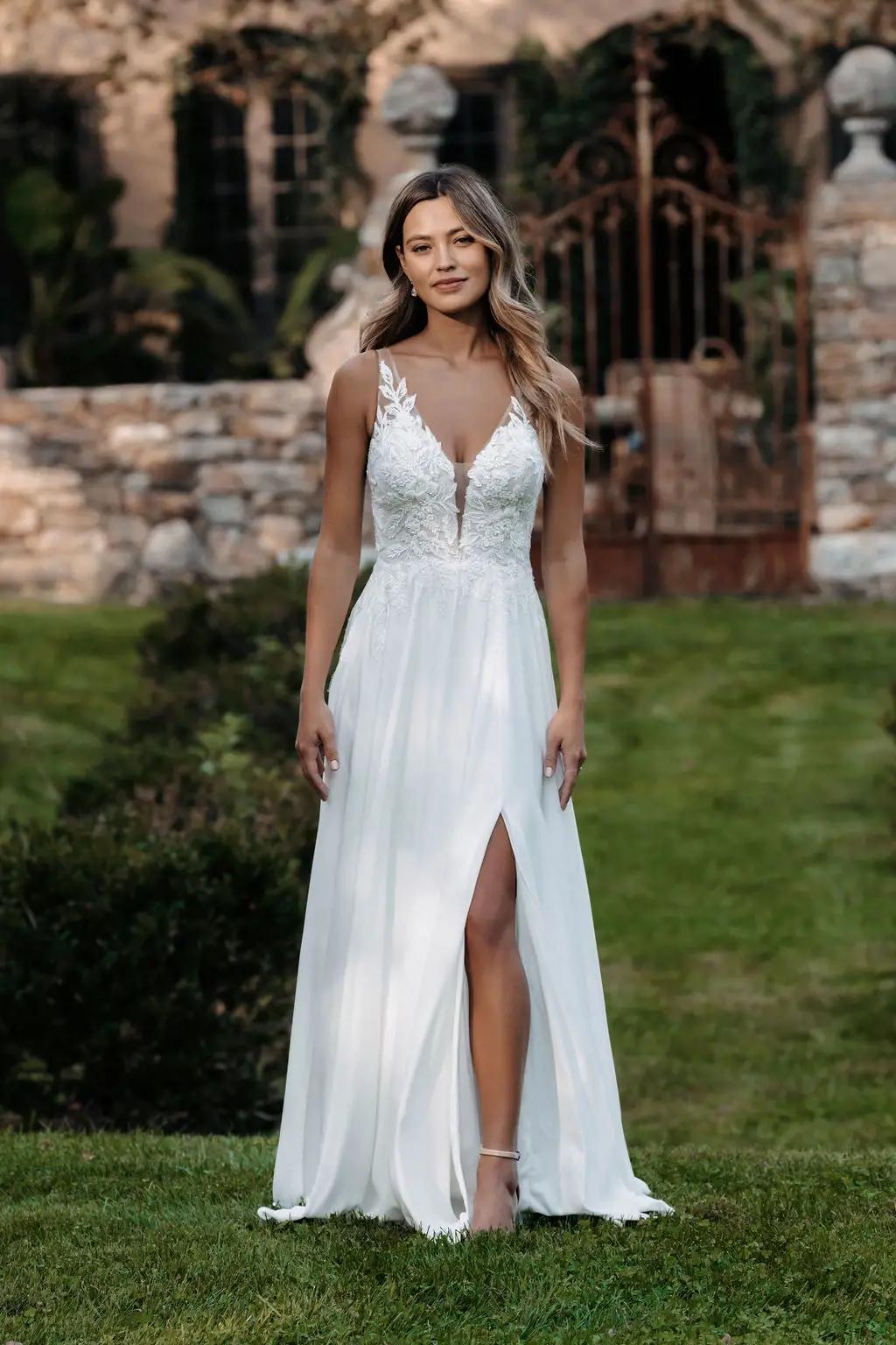 Looking for the Best Bridal Dress in North County? You are at the Right Place. Desktop Image