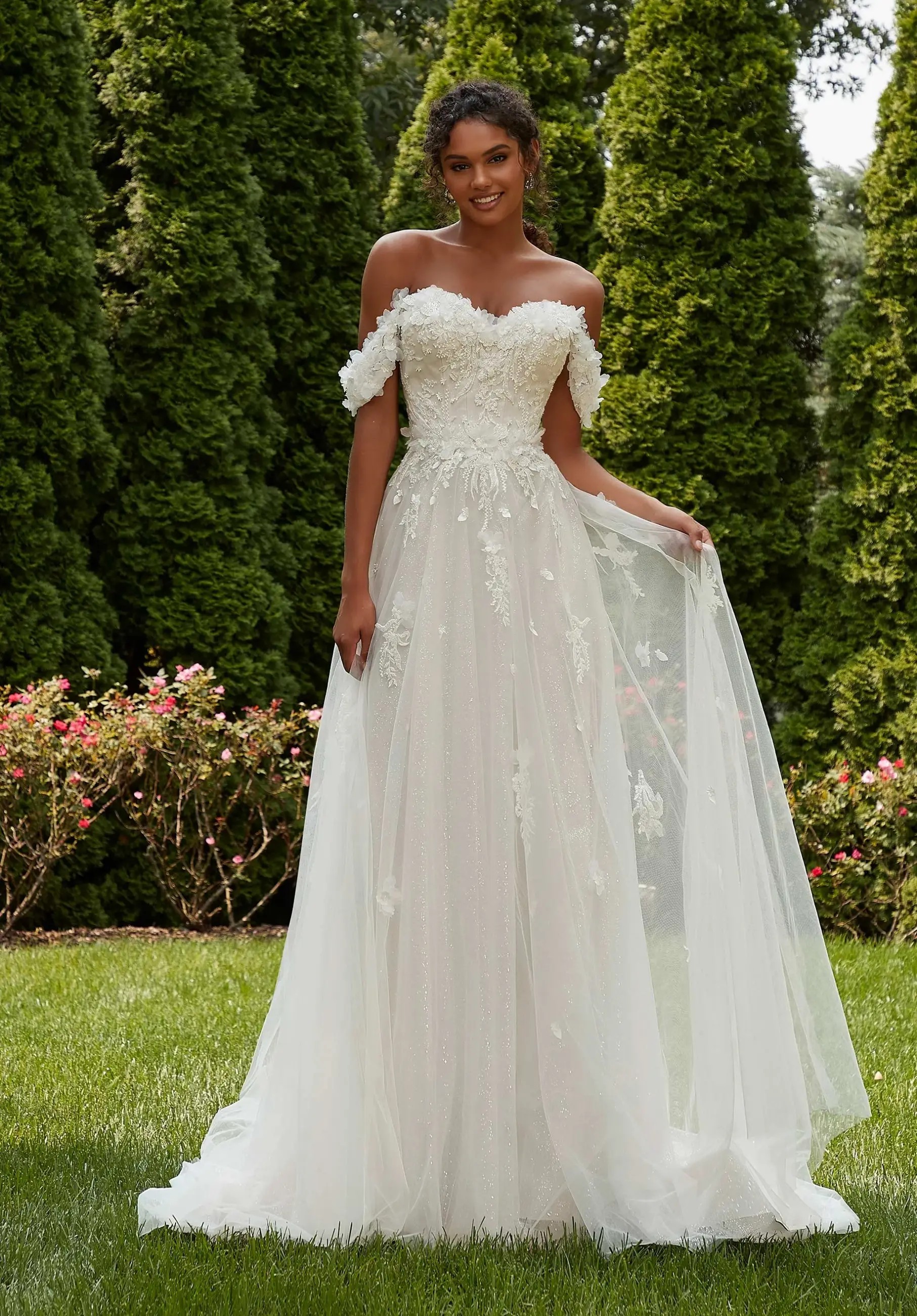 Bridal Trends 2024: What’s New and What’s Timeless Image